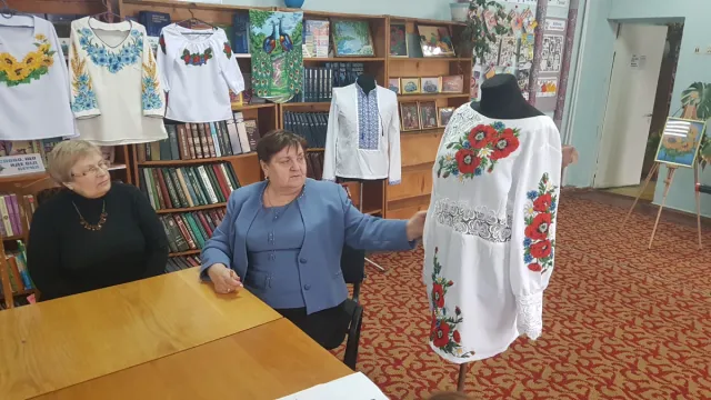 У Хмельницькому відкрили виставку вишивки бісером — фото 5