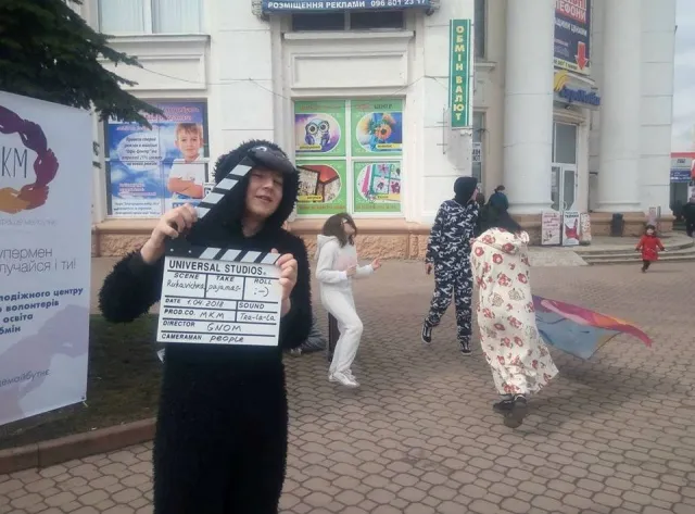 У Хмельницькому влаштували веселий піжамний забіг до Дня сміху — фото 1