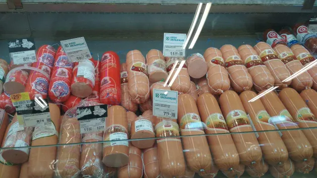 На полицях місцевих магазинів з'явилася продукція з маркуванням «Купуй Хмельницьке» — фото 1