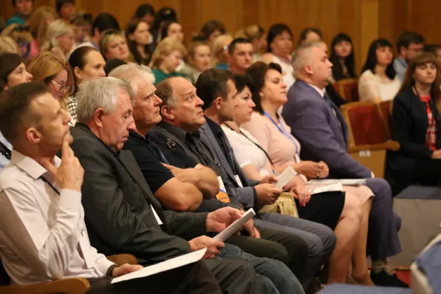 «Здорова родина – сильна Україна»: у Хмельницькому відбувся Форум сім'ї — фото 1