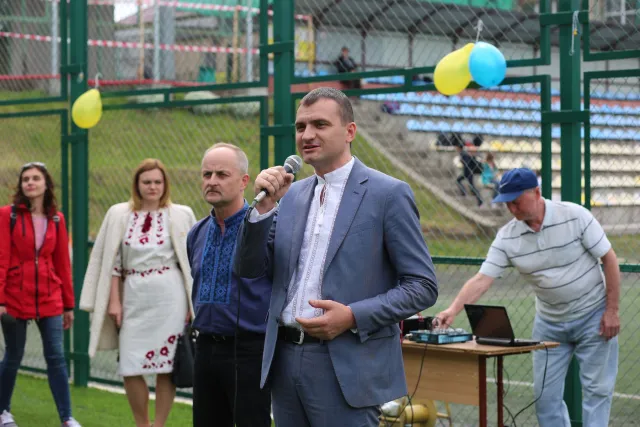 У Хмельницькому на День вишиванки відкрили два нових спортивних майданчики — фото 4