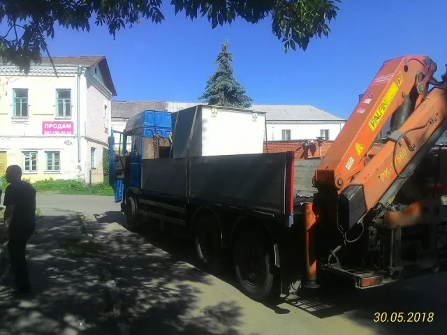У Хмельницькому презентували два підземні сміттєві контейнери — фото 6