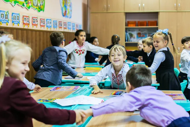 Одномісні парти, мультимедійні комплекти та магнітні дошки: що придбають для хмельницьких першокласників — фото 2