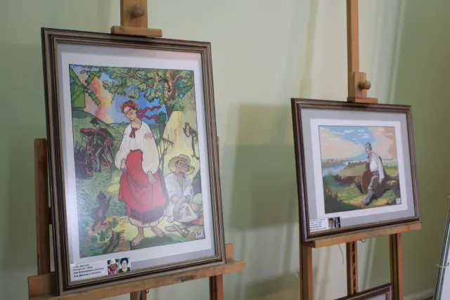 У Хмельницькому презентували унікальну виставку «Образ і слово Кобзаря у вишивці» — фото 3