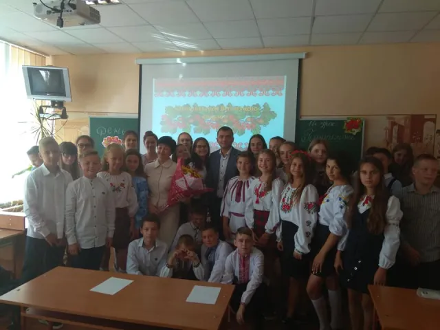 Як пройшло свято Першого дзвоника у хмельницьких школах — фото 1