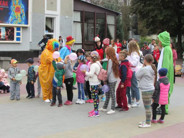 У Хмельницькому нагородили переможців фестивалів-конкурсів «Нестримний потік» та «Гуляночка» — фото 1